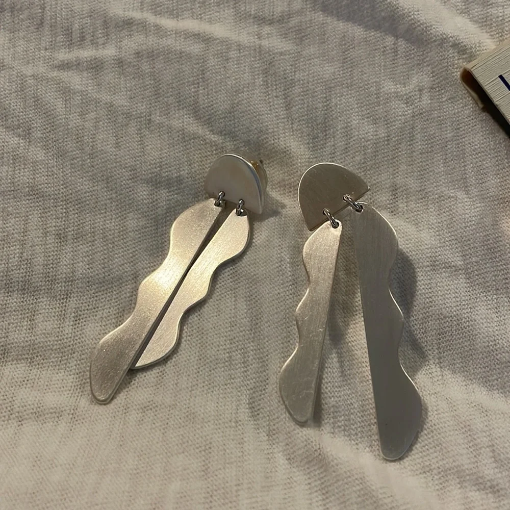 Earrings - Picture 2 of 5